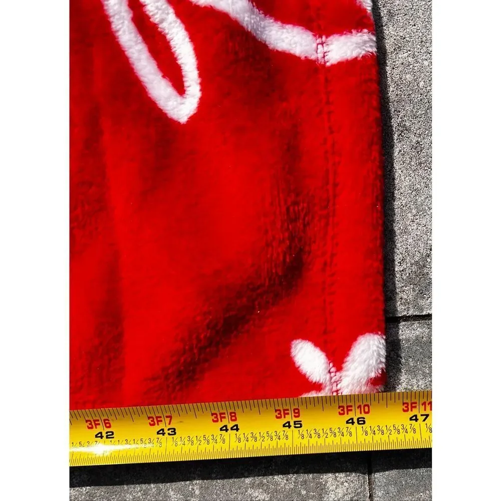 Wondershop Christmas Throw Blanket Snowflakes Snow All Over Print Red